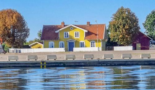 Three-Bedroom Vacation Home 