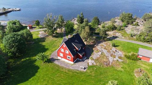 Four-Bedroom Vacation Home