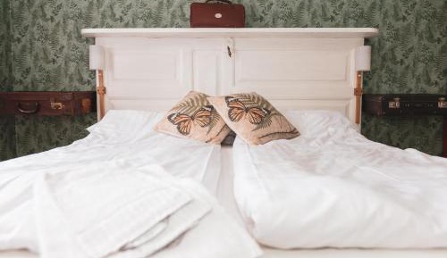 Double Room with Shared Bathroom