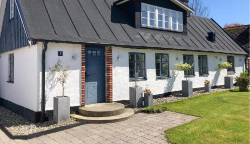 Three-Bedroom Vacation Home 