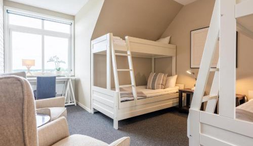Deluxe Quadruple Room with Seaview