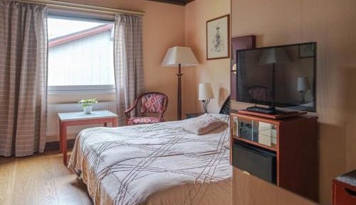 Standard Double or Twin Room with Garden View