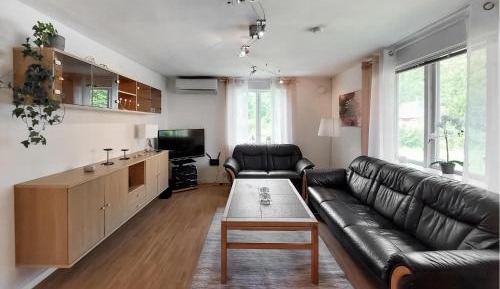 Three-Bedroom Vacation Home 
