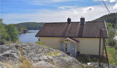Three-Bedroom Vacation Home 