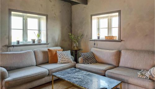 Three-Bedroom Vacation Home 