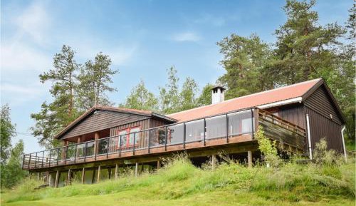 Three-Bedroom Vacation Home 