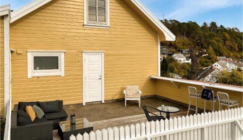 Three-Bedroom Vacation Home 