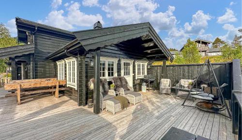 Three-Bedroom Vacation Home 
