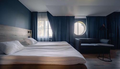 Standard Twin Room with additional Bed