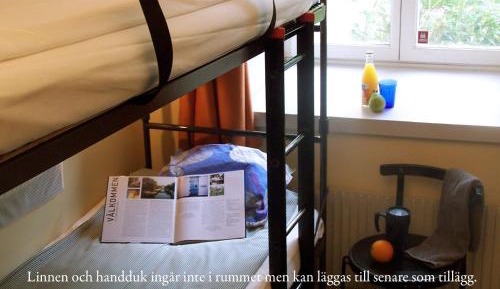Twin Room with Shared Toilet