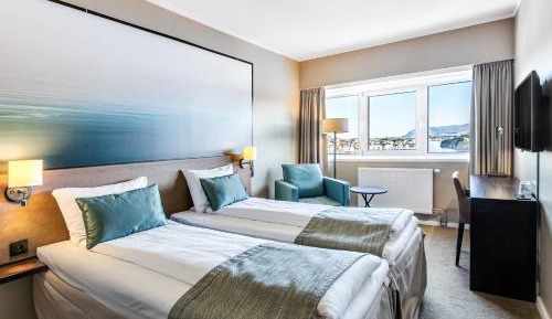 Standard Twin Room with Sea View