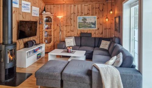 Five-Bedroom Holiday Home