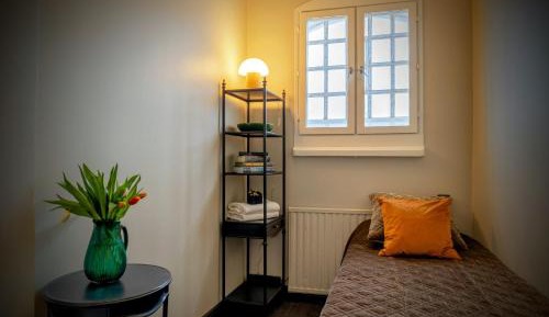 Single Room with Shared Bathroom