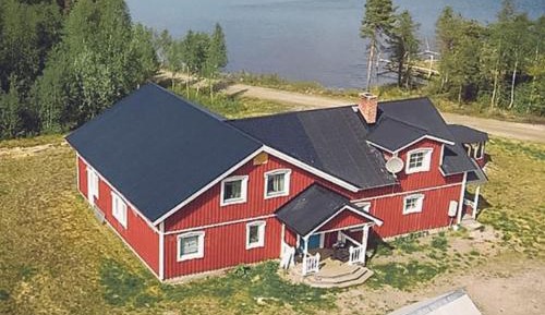 Apartment with Lake View