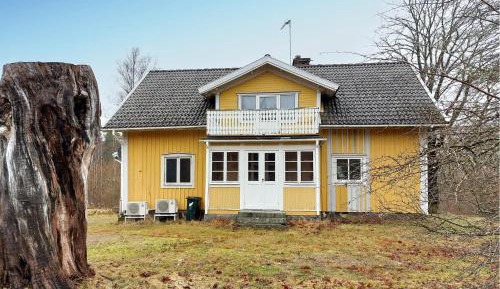 Three-Bedroom Vacation Home 