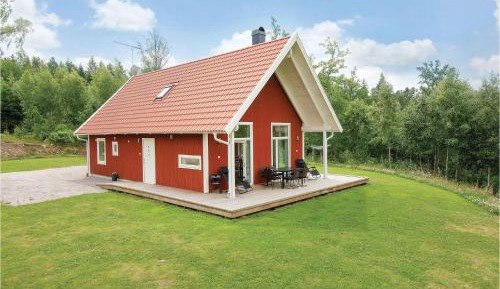 Three-Bedroom Vacation Home 