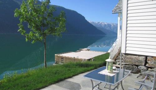 Three-Bedroom Vacation Home 
