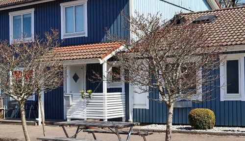 Three-Bedroom Vacation Home 