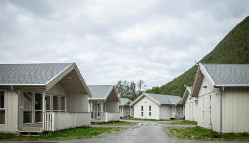 Deluxe Lodge- Garden view