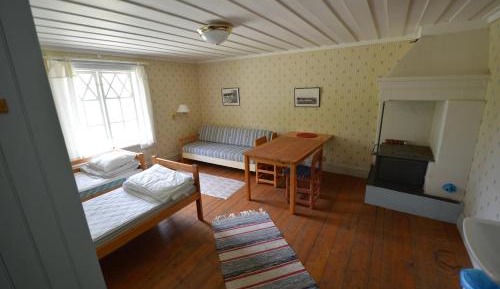 Double Room with Shared Toilet