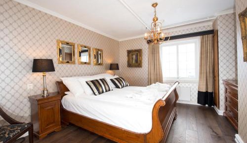Suite with City View