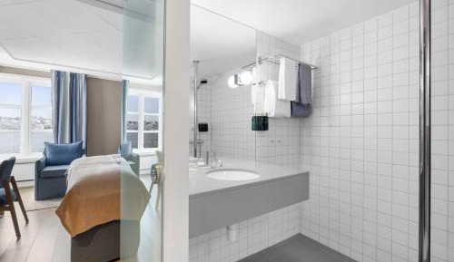 Superior Double or Twin Room with Sea View