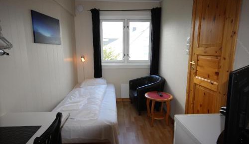Single Room with Private Bathroom