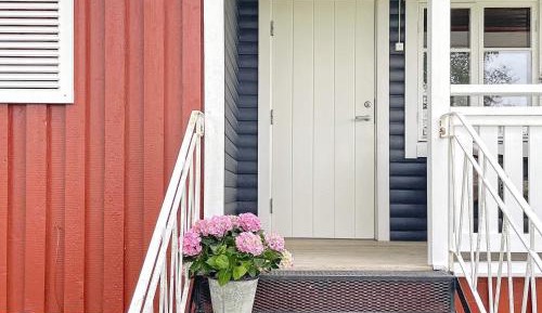 Two-Bedroom Holiday Home