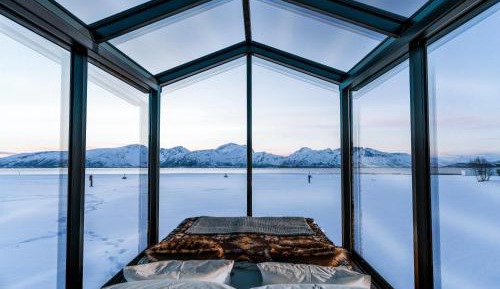 Panorama Glass Lodge