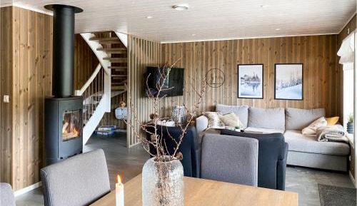 Three-Bedroom Vacation Home 