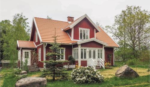 Two-Bedroom Holiday Home
