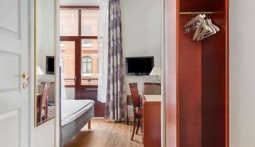 Small Double Room