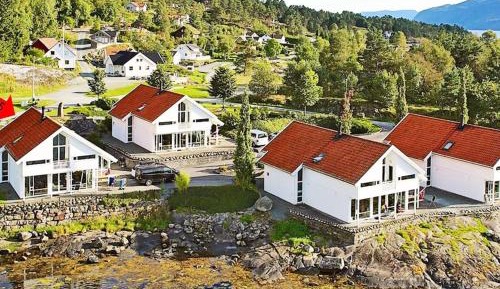 Five-Bedroom Holiday Home