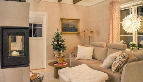 Three-Bedroom Vacation Home 