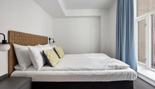 Extra Large 2 Bedroom Apartment with Sofa Bed