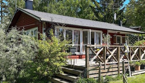 Two-Bedroom Holiday Home