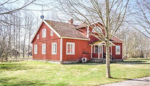 Three-Bedroom Vacation Home 