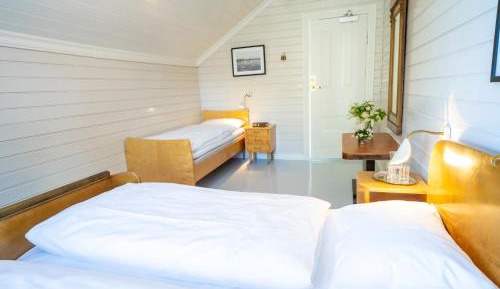 Triple Room with Shared Bathroom
