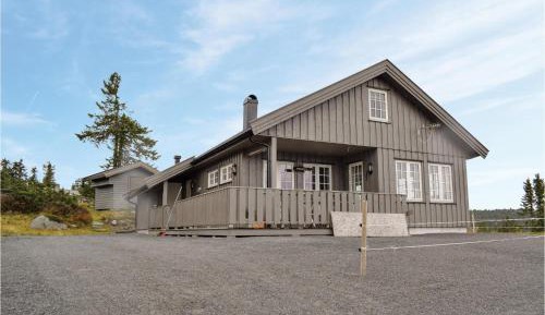 Three-Bedroom Vacation Home 