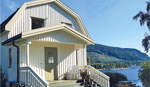 Three-Bedroom Vacation Home 