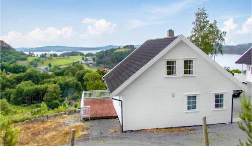 Four-Bedroom Vacation Home