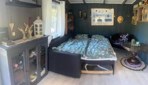 Economy Quadruple Room with Shared Bathroom