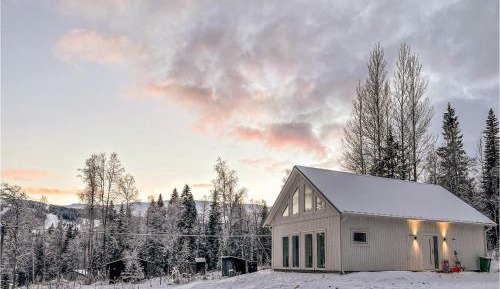 Three-Bedroom Vacation Home 