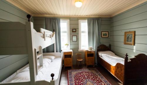 Triple Room with Shared Bathroom