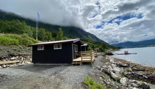 Bungalow - Water Front 
