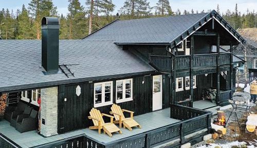 Three-Bedroom Vacation Home 