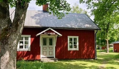 Three-Bedroom Vacation Home 