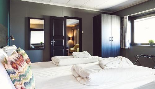 Family Twin Room