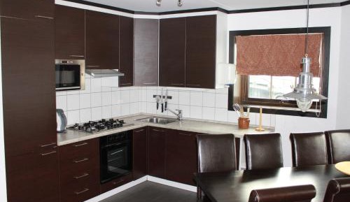 Three-Bedroom Apartment (8 Adults)