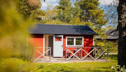 Cottage with Shared Bathroom